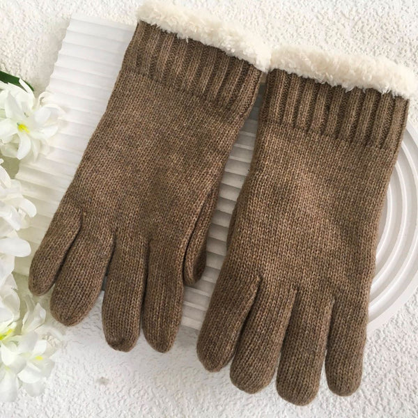 Fur lined knitted gloves