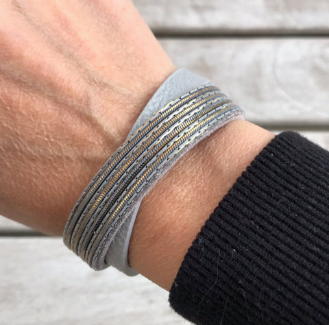 Magnetic wrap - with gold