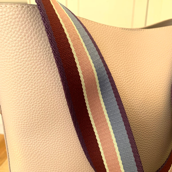 Shoulder bag with patterned strap