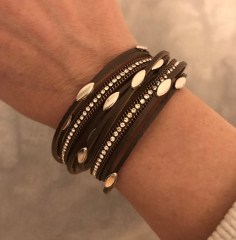 Magnetic wrap - dainty with silver ovals dark brown