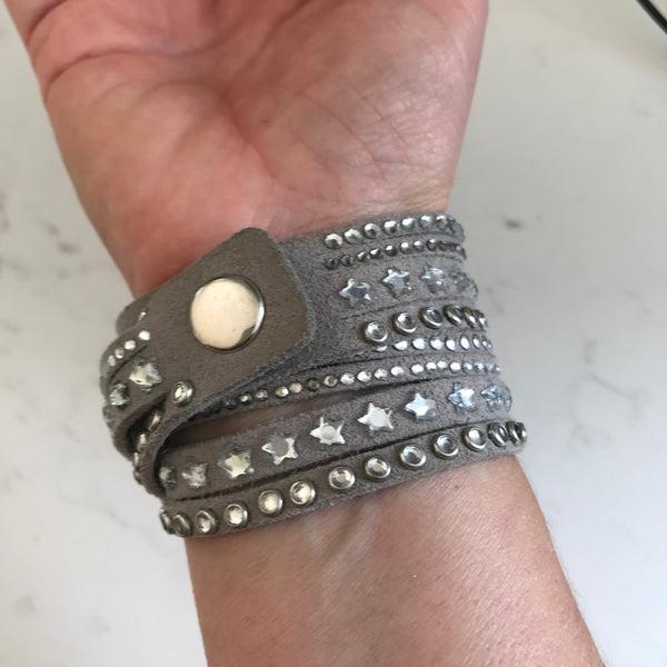 Soft button grey star wrap