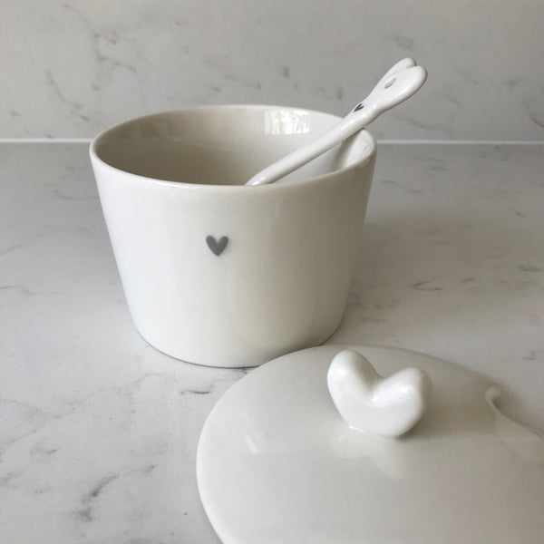 Lettie range - Sugar bowl and spoon
