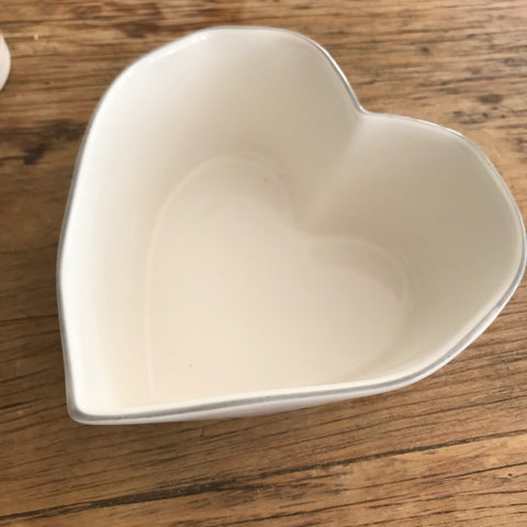 Lettie range - Heart shaped bowl