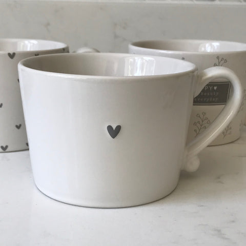 Lettie range - White with small heart large tea mug