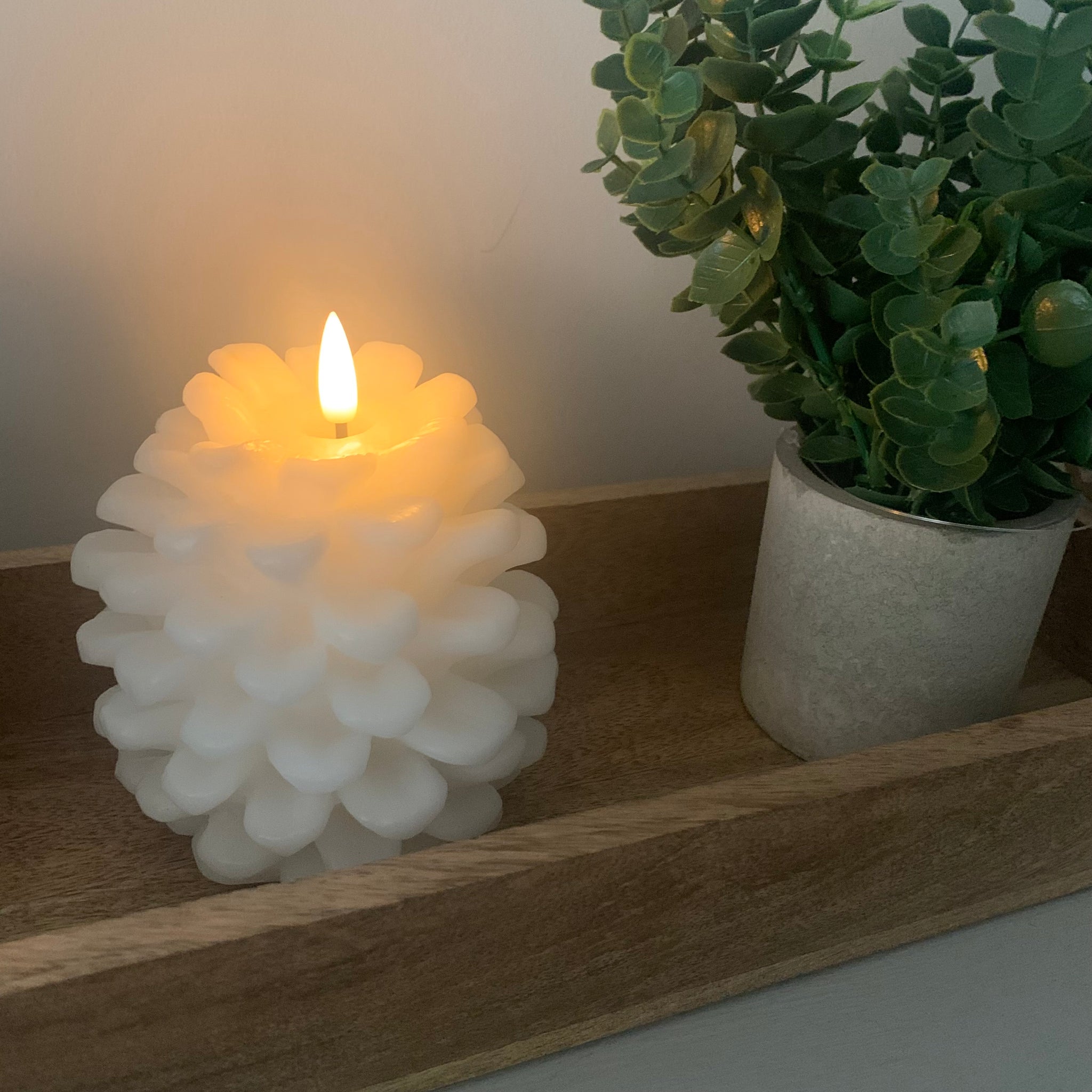 Pinecone LED candle - white